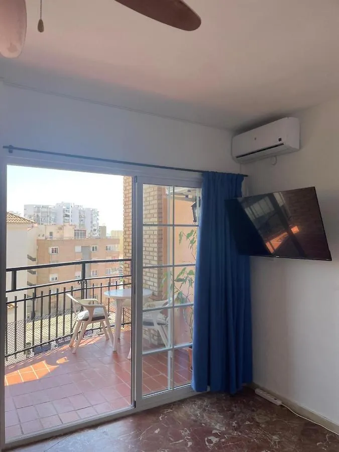 Relaxing Studio By The Beach Benalmádena Apartamento